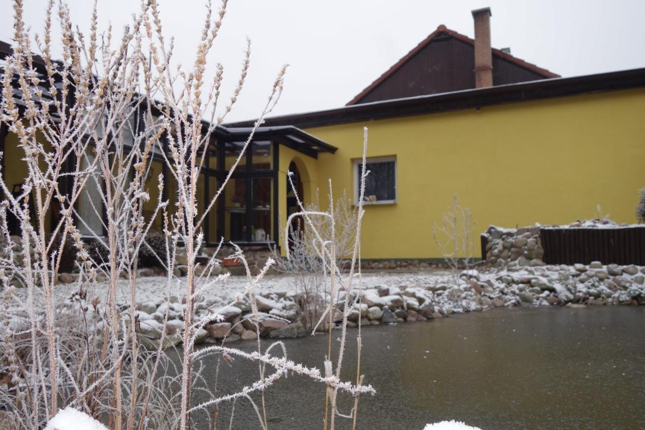 Ferienhaus "Am Gutspark" Alt Tucheband Exterior foto